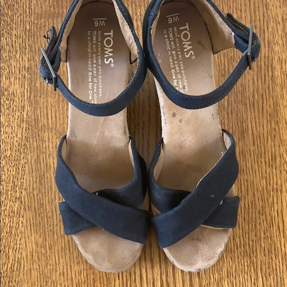 Toms Wedges - Picture 4 of 4